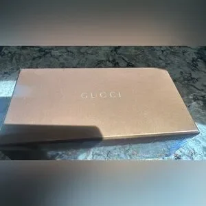 Gucci | Accessories | Excellent Condition Gucci Burgundy  display picture 1